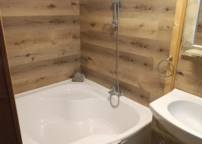 Haus Alpina Apartamento *