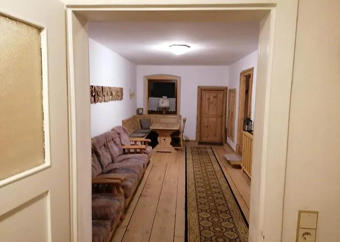 Haus Alpina Apartamento *