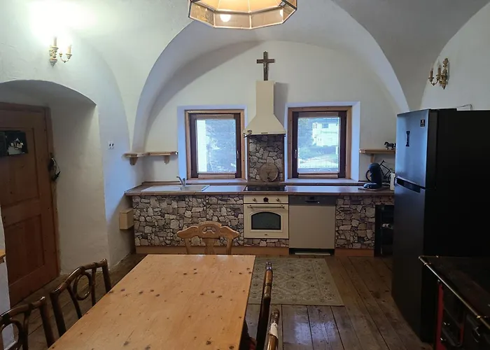 Haus Alpina Apartamento *